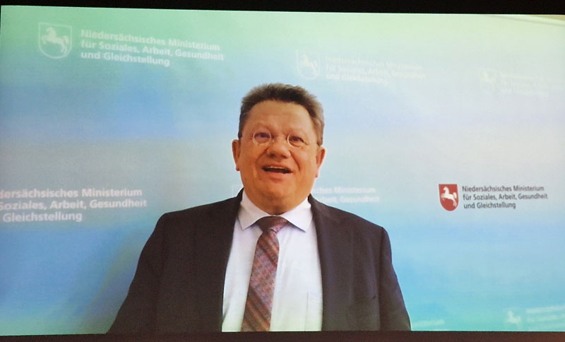 Minister Dr. Andreas Philippi im Videogruß © Martin Schnella